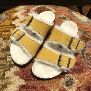 NWOT Shearling Fuzzy Arizona Birkenstocks Sz 37 Yellow Ochre